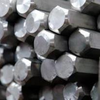 AISI_sesiakampiai_strypai