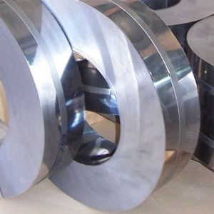 Cinkuotos_skardos_juostos